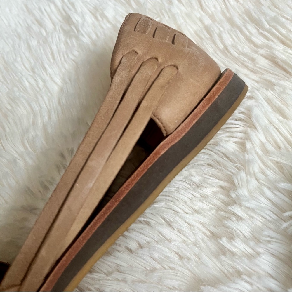 Nisolo Tan Leather Loafers with Cut-Out Design - Picture 5 of 11